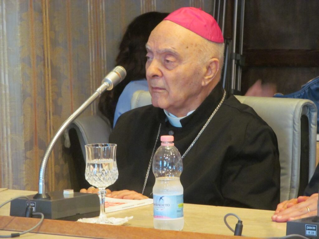 Il vescovo Lauro